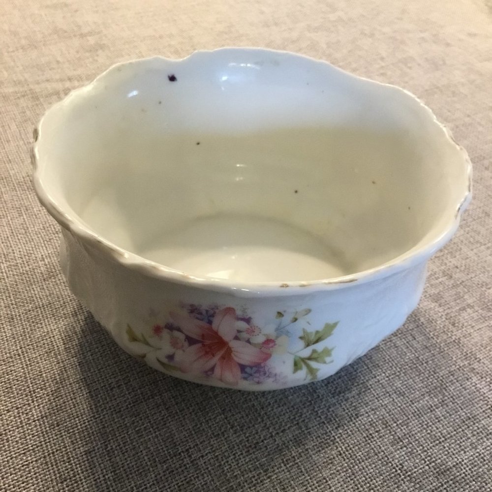 Vintage small white bowl with flowers on sides